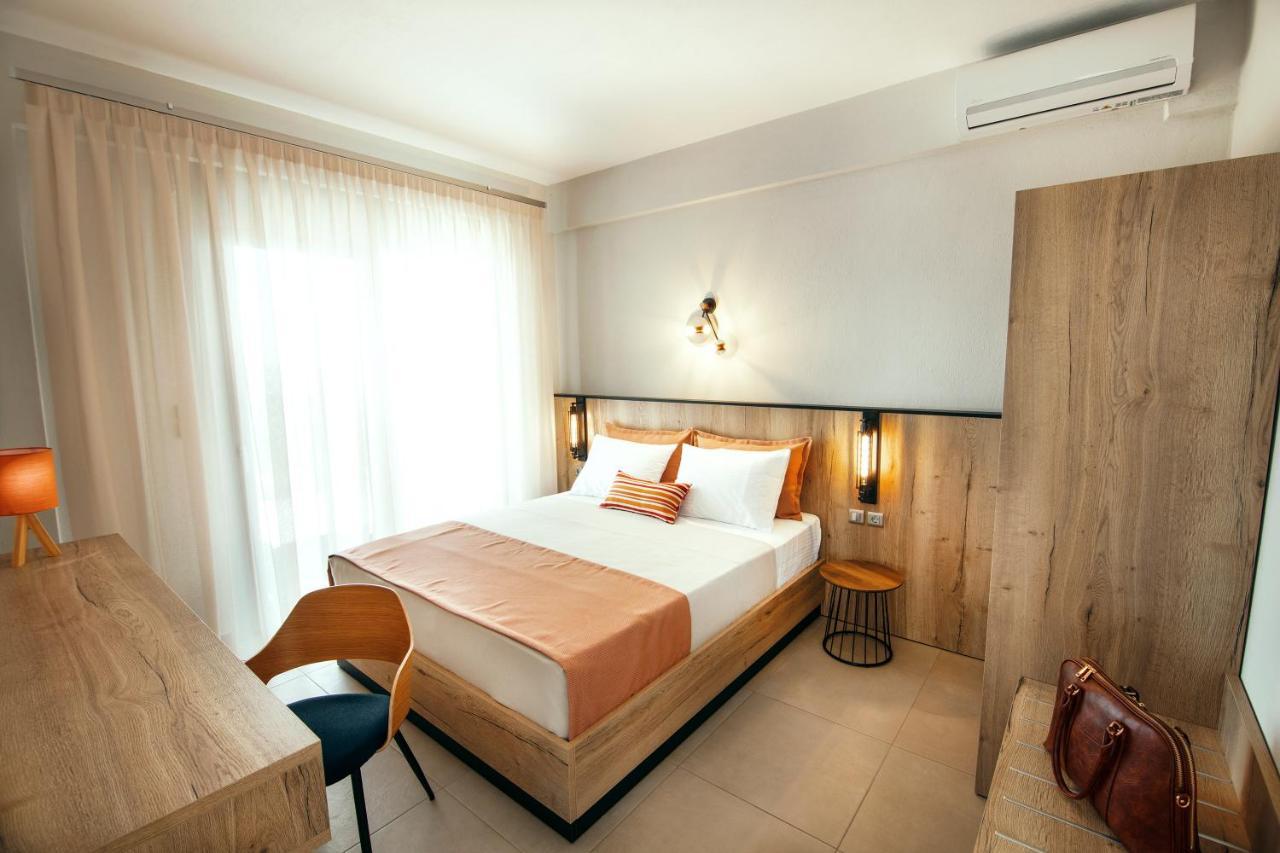 Le Grand Reve Aparthotel Gerakini Exterior photo