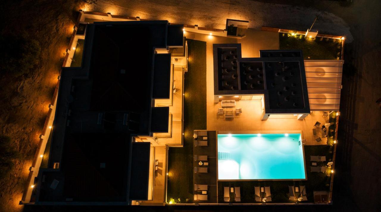 Le Grand Reve Aparthotel Gerakini Exterior photo