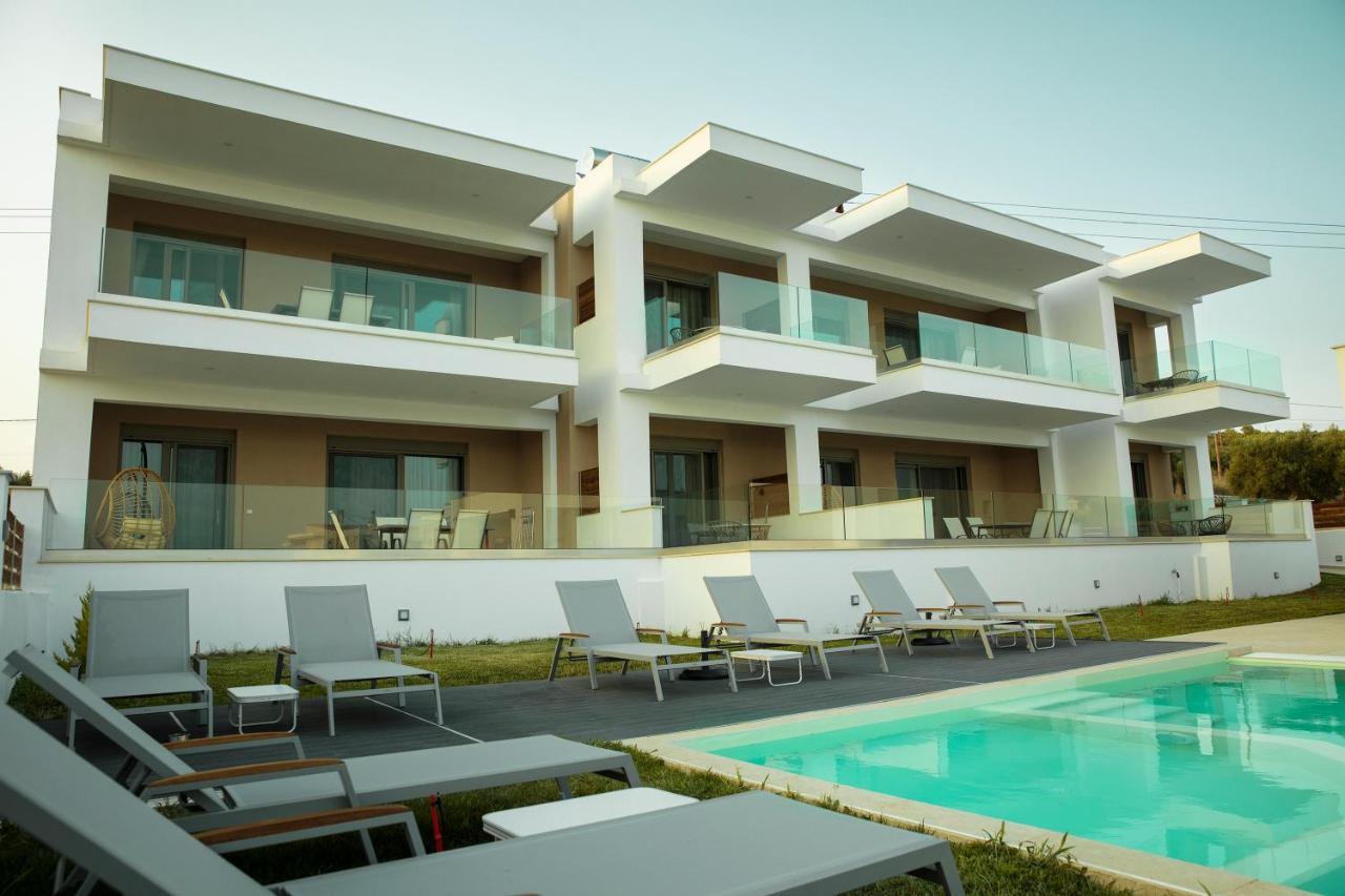 Le Grand Reve Aparthotel Gerakini Exterior photo
